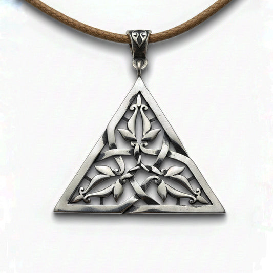Armenian Ornament triangle